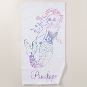 パープルお洒落パステルレインボインマーメイドと名前 ビーチタオル (正面)