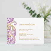 パープルとゴールドのペイズリー ウェディング アコモデーション エンクロージャーカード (スタンド正面)