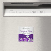 パープルとシルバーのダマスク ウェディング フェイバー マグネット (インサイチュ (食洗機))