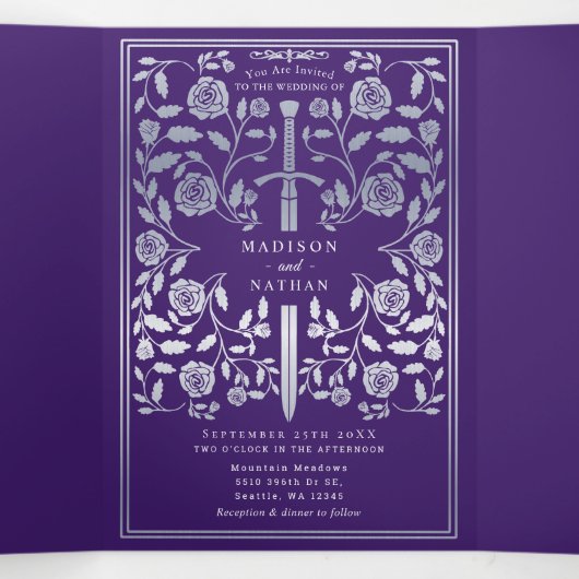 パープルとシルバー ロイヤル メディエーバル ソード ウェディング 三つ折り招待状 (内部中)