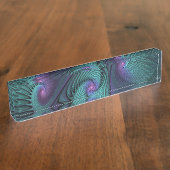 パープルとターコイズモダン抽象芸術のフラクタル・アート デスクネームプレート (側面)