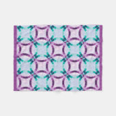 パープルとティール(緑がかった色)結婚のリングや輪キルトデザイン フリースブランケット (正面(横))