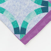 パープルとティール(緑がかった色)結婚のリングや輪キルトデザイン フリースブランケット (角)