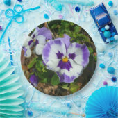 パープルとホワイトのパンジーカラフルフローラ ペーパープレート (パーティー)