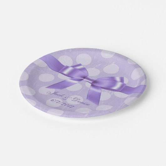 パープルとホワイトの水玉模様プレート ペーパープレート (アングル)