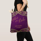 パープルのマンダラ ゴールドの母のブライドギフト トートバッグ (クローズアップ)