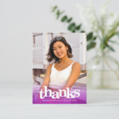 パープルの卒業写真　太字タイポグラフィー　ありがとう ポストカード (スタンド正面)