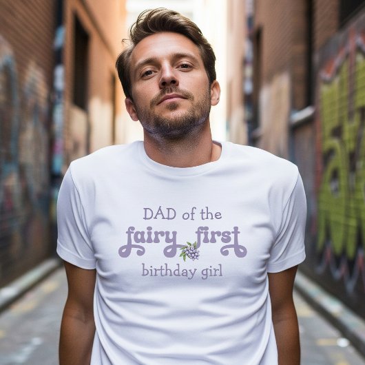 パープルの妖精のお父さん 初いちご 誕生日おめでとう Tシャツ