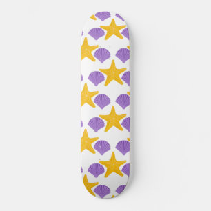 パープルの貝殻と黄色いヒトデの海洋生物 スケートボード