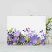 パープルの野の花の両面スクラップブックペーパー (スタンド正面)