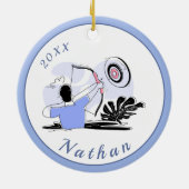 パープルアーチェリーイラストレーション弓矢の射手名 セラミックオーナメント (裏面)