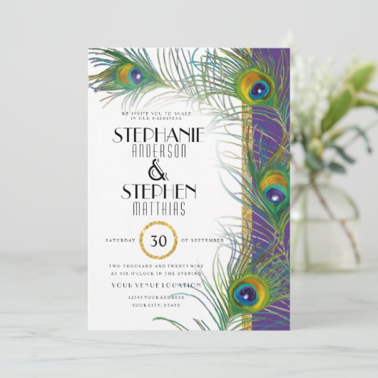 パープルアールデコピーコックフェザーモダンタイポグラフィ 招待状 (スタンド正面)