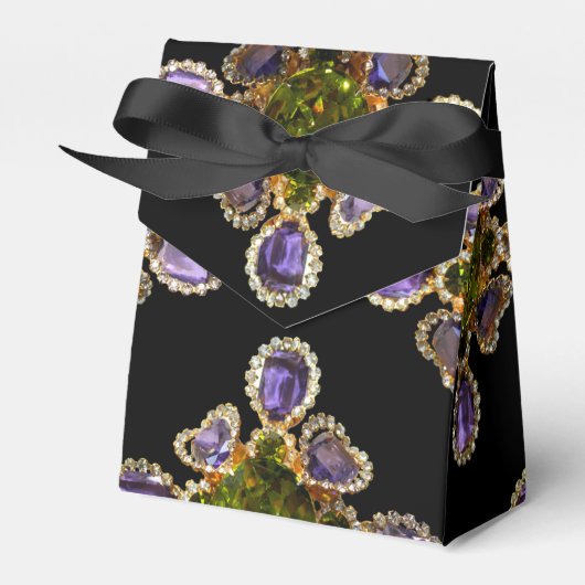 パープルエレガントアメジストダイヤモンドエメラルズ フェイバーボックス (正面サイド)