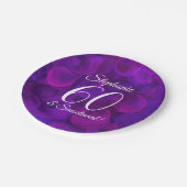 パープルエレガント60とセンセーショナルな誕生日パーティー ペーパープレート (アングル)
