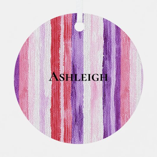 パープルガーリー赤面ピンクレッドストライプクリスマスクリスマス メタルオーナメント (正面)