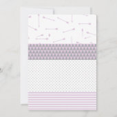 パープルキルテッドハートアローズ赤ちゃんシャワー招待状 招待状 (裏面)