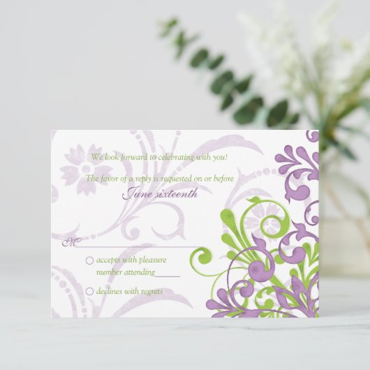 パープルグリーンホワイト抽象芸術フローラ結婚式rsvp 出欠カード (スタンド正面)