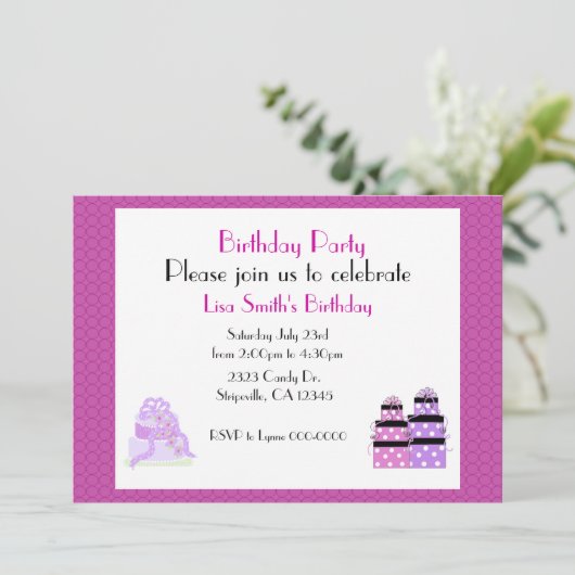 パープルケーキとプレゼント誕生日パーティーの招待 招待状 (スタンド正面)