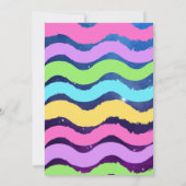 パープルスケー転がトオンオーバー誕生日招待状 招待状 (裏面)