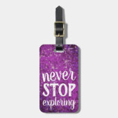 パープルストップグリッタートラベルクイーンを探索しない ラゲッジタグ (正面縦)