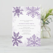パープルスノーフレークスクリスマスウィンターブライダルシャワー 招待状 (スタンド正面)