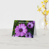 パープルダイジーの花のグリーティングカード カード (黄色い花)