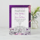 パープルダマスクのヴィンテージ白レースのウェディング 招待状 (スタンド正面)