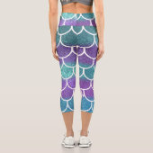 パープルティール(緑がかった色)グリッターマーメイドスキャロプはかりで測 カプリレギンス (裏面)