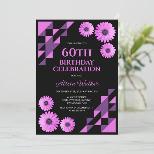 パープルデイジー三角形ジオメトリブラック誕生日 招待状 (スタンド正面)