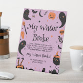 パープルハロウィーンベイビーシャワー私の水がゲームを破った 台座サイン (インサイチュ)