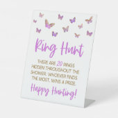 パープルバタフライリングや輪狩りブライダルシャワーゲームピード 台座サイン (正面)