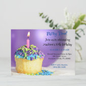 パープルバルーンブルーカップケーキ誕生日招待状 招待状 (スタンド正面)