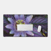 パープルパッシフローラボタニカルフォト デスクマット (キーボード&マウス)