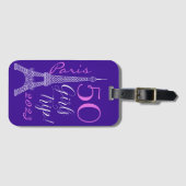 パープルパリエッフェルタワー50誕生日ガールズトリップ ラゲッジタグ (正面横)