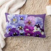 パープルパンジー枕 ランバークッション (ブランケット)