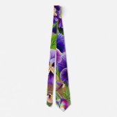 パープルパンジー – AI ART ネクタイ (裏面)