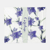 パープルパーソナライズされたフローラつる植物植物学 フリースブランケット (正面(横))