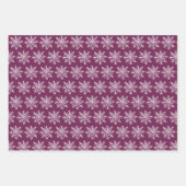 パープルパーソナライズされたメイヴメリークリスマスツリー ラッピングペーパーシート (正面3)