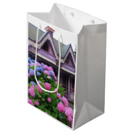 パープルビクトリアンコテージ – マーサズヴィネヤード ミディアムペーパーバッグ