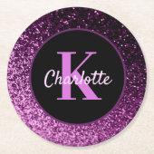 パープルピンクのグリッター モノグラム 名前 ラウンドペーパーコースター (正面)