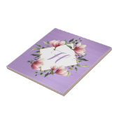 パープルピンクエレガントフローラフラワーモノグラムイニシャル タイル (側面)