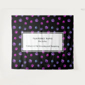 パープルピンクブルーポープリントズプロフェッショナルペットサロン タペストリー (正面(横))