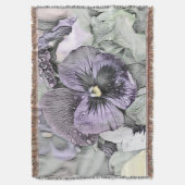 パープルピンクホワイトパンジーフローラヴィンテージスケッチ スローブランケット (正面縦)