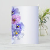 パープルピンク薄紫パンジーフローラ 素朴 招待状 (スタンド正面)