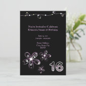 パープルフラワースイート16誕生日招待状 招待状 (スタンド正面)