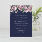 パープルフローラバラネイビー結婚式招待状 招待状 (スタンド正面)