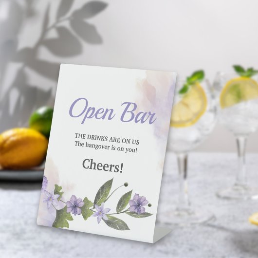 パープルフローラ庭園の結婚式オープンバー 台座サイン