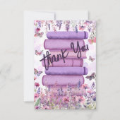 パープルブックスタック ワイルドフラワーズ バタフライ スクリプト サンキューカード (正面)
