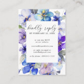 パープルブルー花模様QRコードウェディングRSVP エンクロージャーカード (裏面)