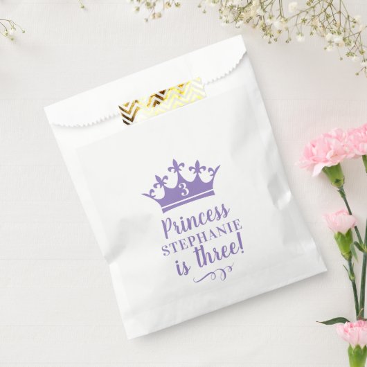 パープルプリンセスティアラクラウン名前をカスタムするエイジパーティー フェイバーバッグ (封をした状態)